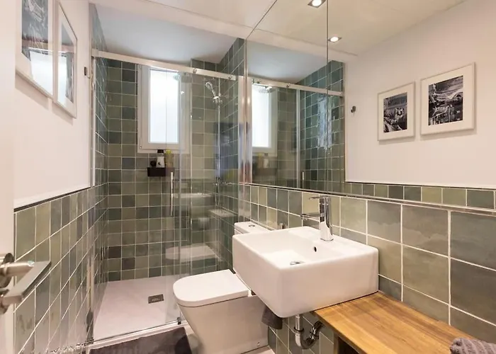 Apartment Sb2 - Moderno 2 Dormitorios, 4º Sin Ascensor, Muy Centrico *